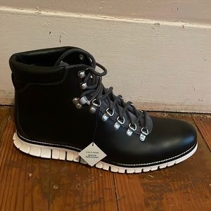 Brand New, Cole Haan, Zerogrand Chukka Boots